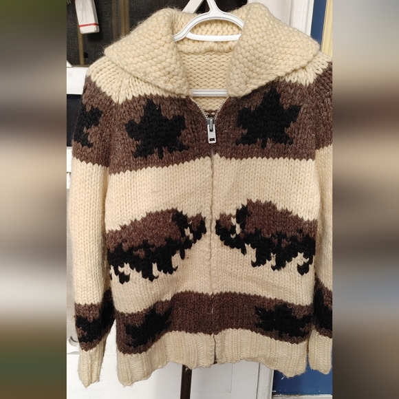 handmade Sweaters - Vintage Cowichan hand knit chunky wool sweater Sz S